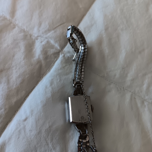 Vintage Wittnauer Swiss watch 10K GF Ladies - Picture 5 of 5